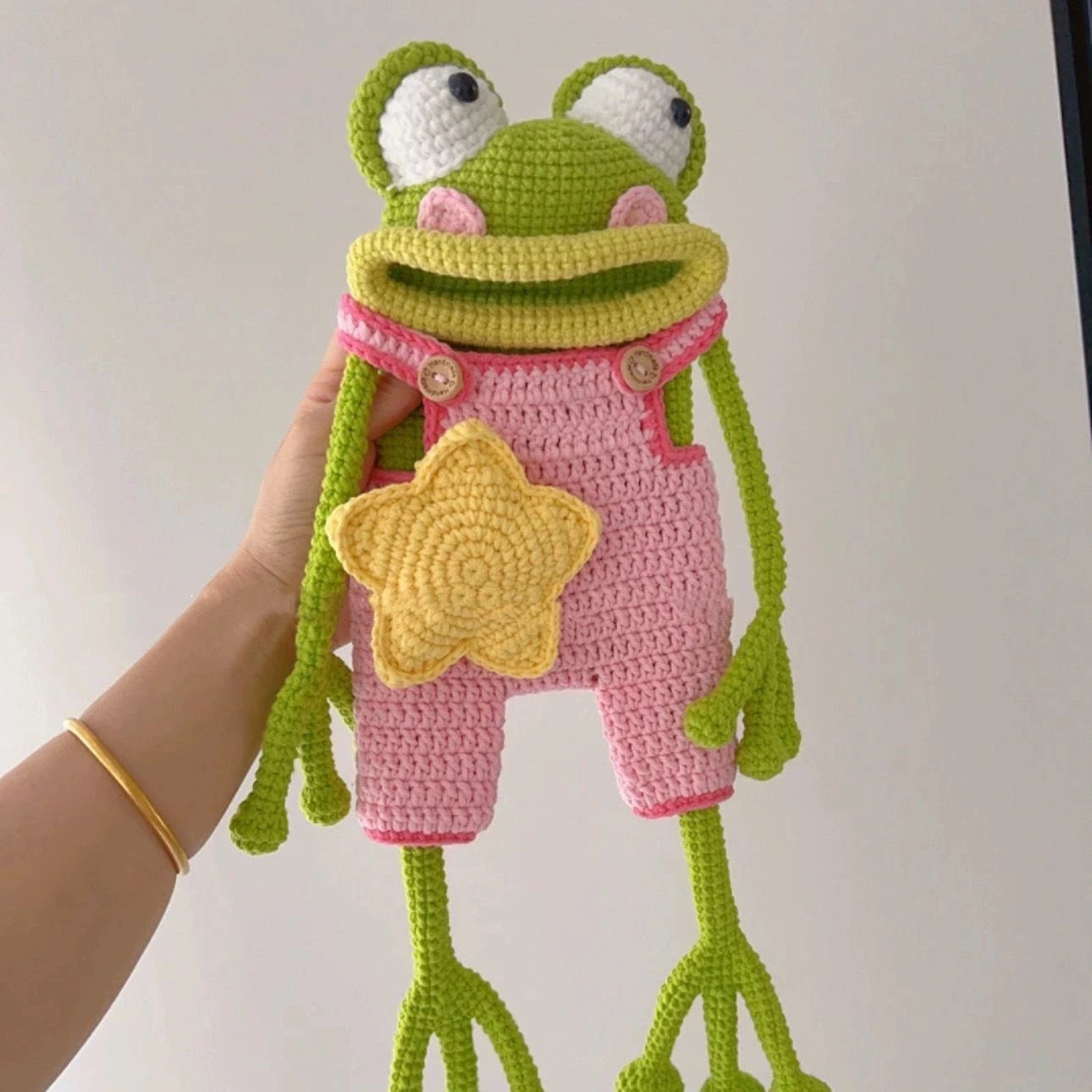 Frog Sling Bag Crochet Pattern