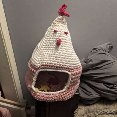 Chicken Cuddle Cave Crochet Pattern