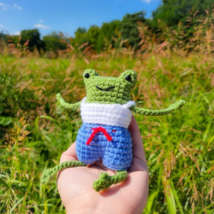 Leggy Frog Crochet Pattern