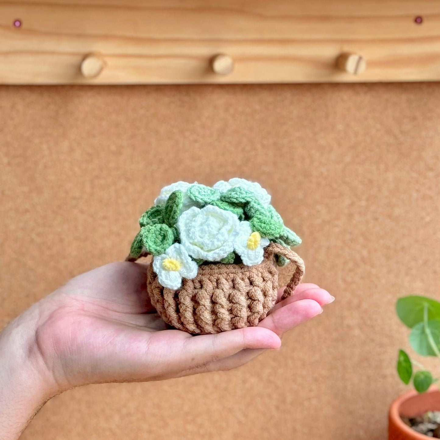 White Rosie Hanging Crochet Pattern