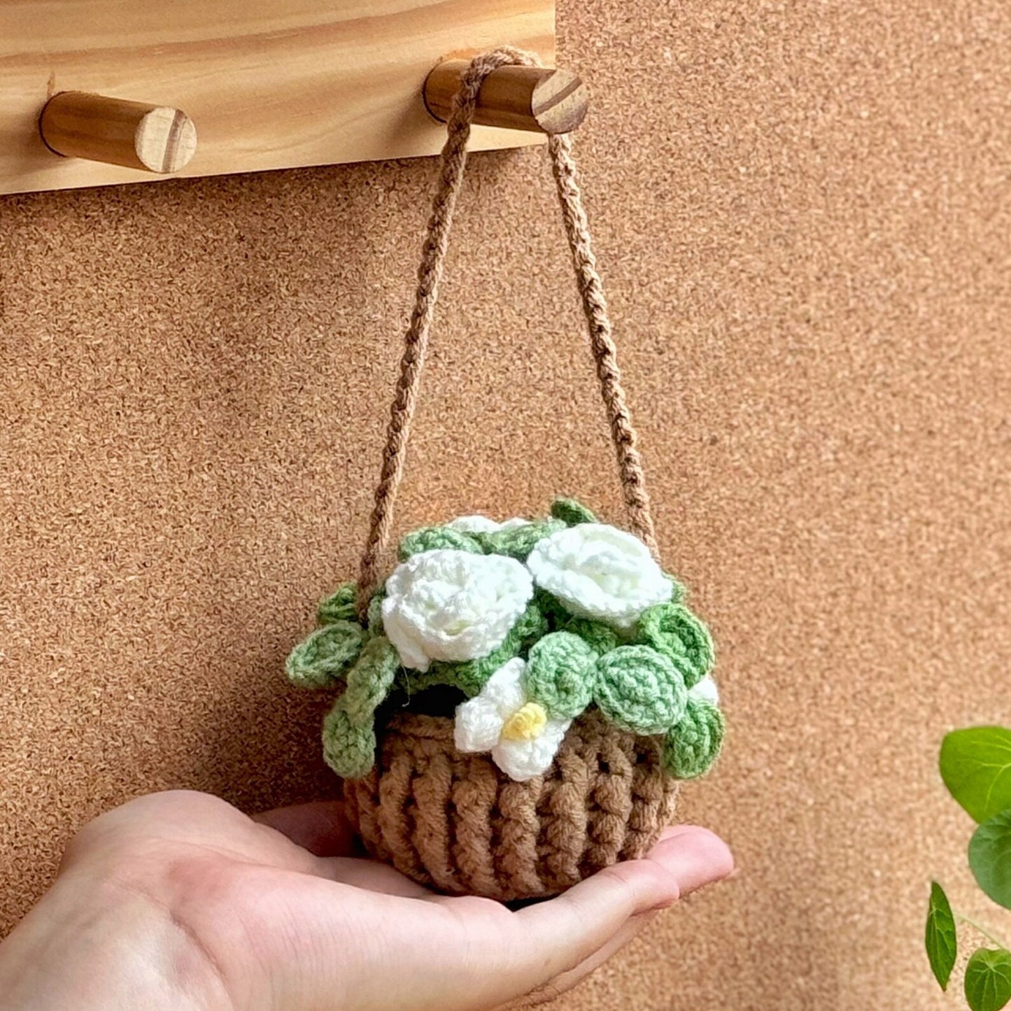 White Rosie Hanging Crochet Pattern